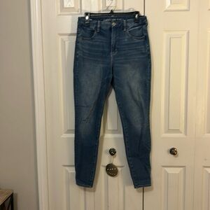 American Eagle Curvy high rise Jeggings size 8. blue jean.